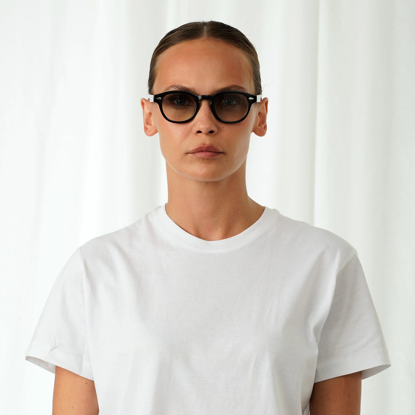 EXPLICIT POETS 2EP55-JOHNNY BLACK with UV PROTECTION UNISEX GLASSES