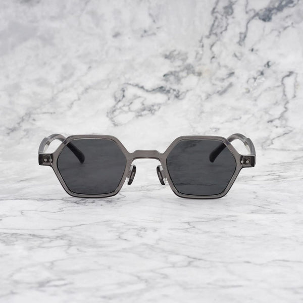 EXPLICIT POETS 44EP12-LEON GRAY with UV PROTECTION UNISEX GLASSES